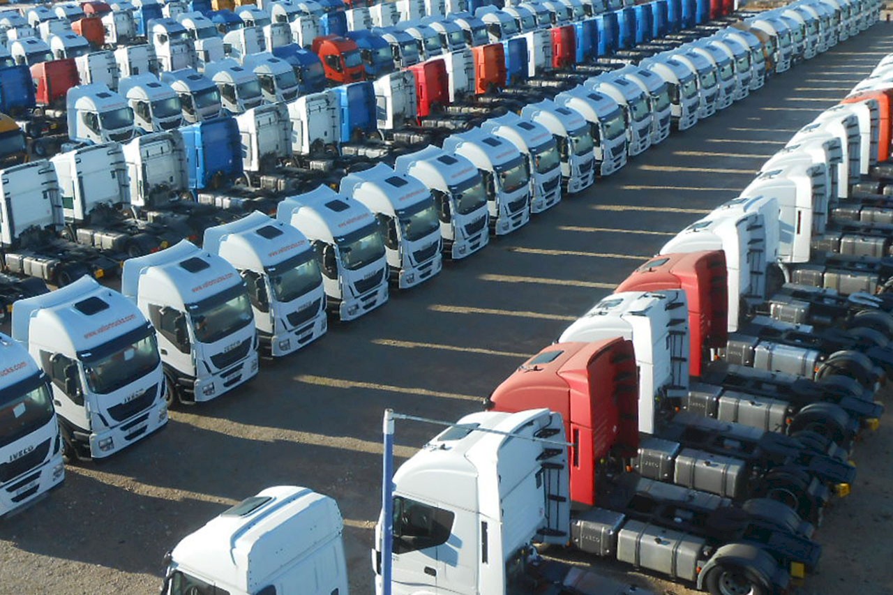 Marinero Firmar Arcaico Camiones de segunda mano - Vallor Trucks - Tractoras