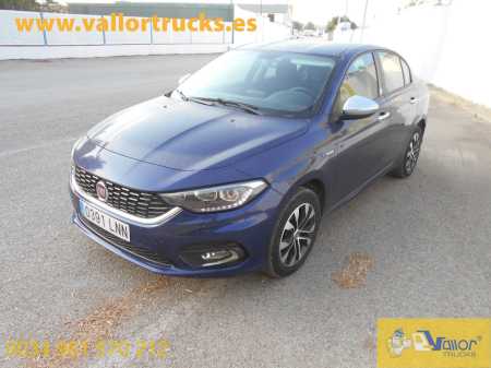 FIAT - TIPO SEDÁN