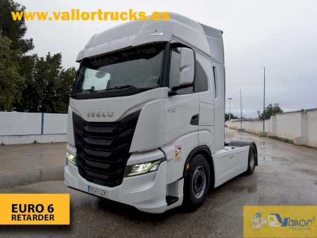 IVECO - S-WAY 490