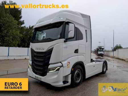 IVECO - S-WAY 490