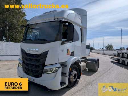 IVECO - S-WAY AT 460