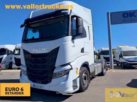 IVECO - S-WAY 490