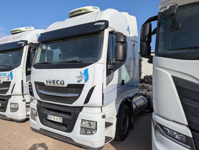 13496 – STRALIS AS 460 GNL