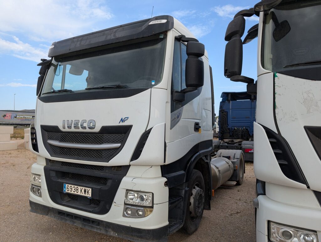 13510 – STRALIS AS 460 GNL