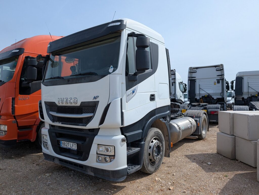 13679 – STRALIS AS 460 GNL