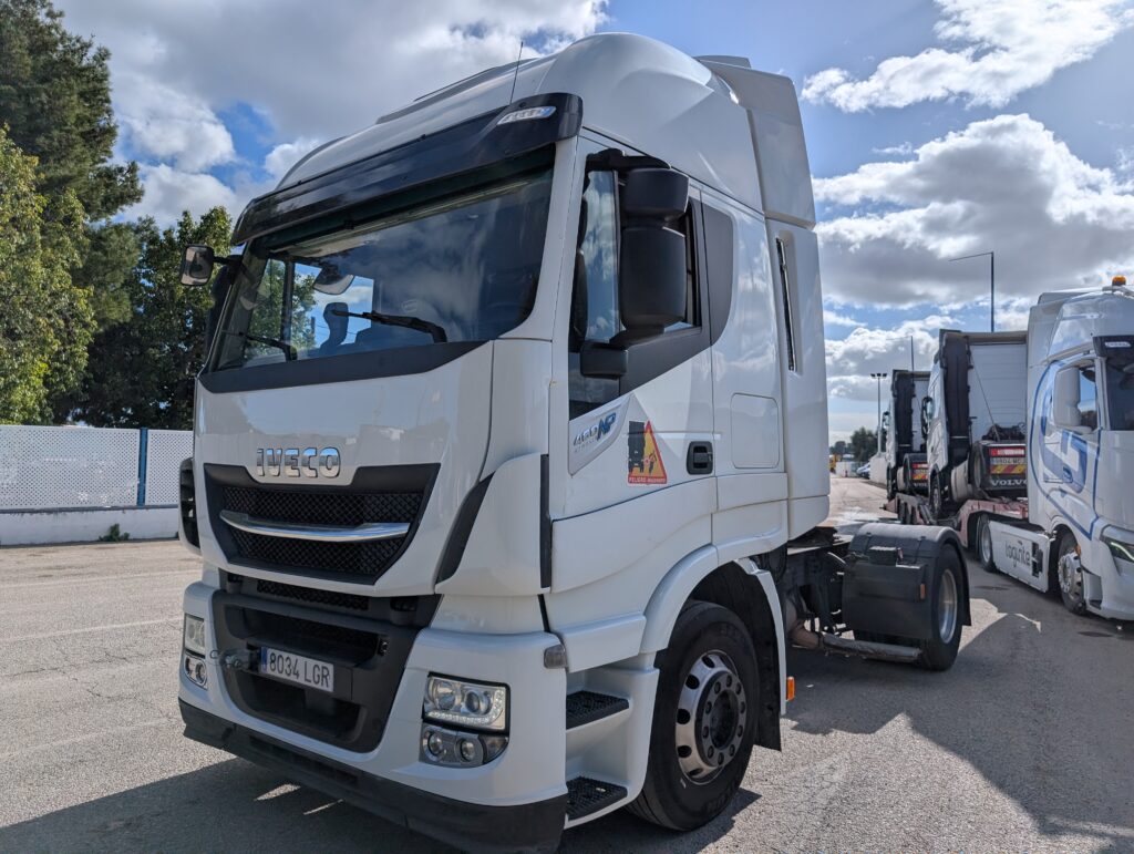 13923 – STRALIS AS 460 GNL
