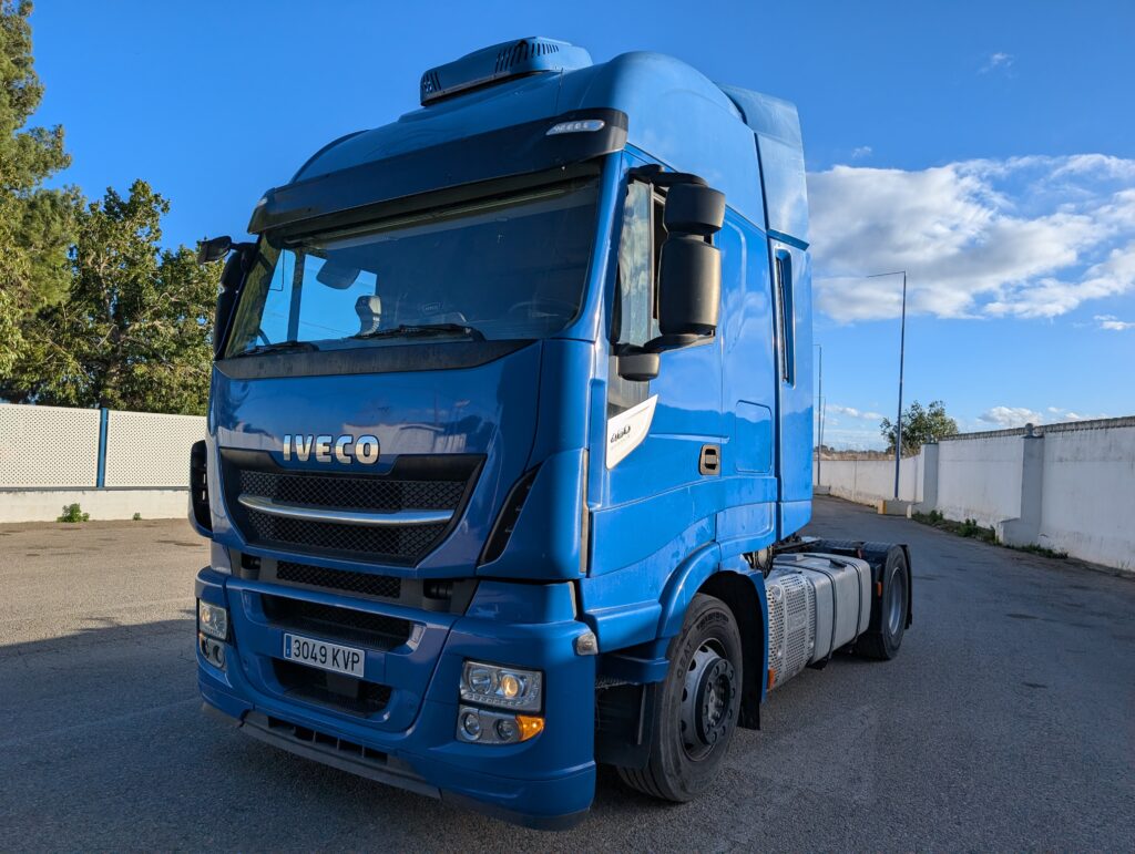 13975 – STRALIS AS 460