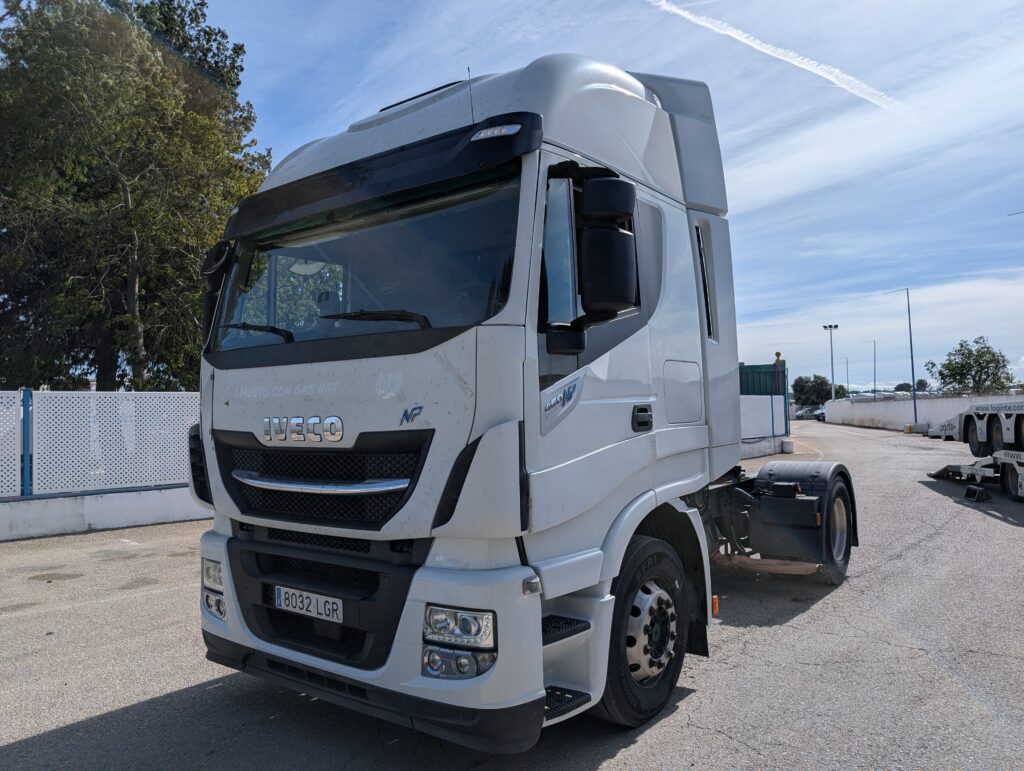 13996 – STRALIS 460 GNL