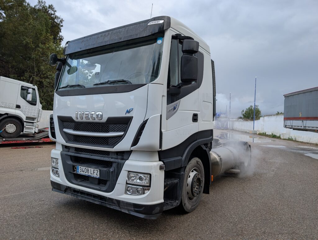 14016 – STRALIS 460 GNL