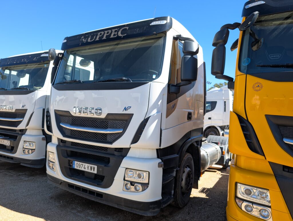 14048 – STRALIS 460 GNL