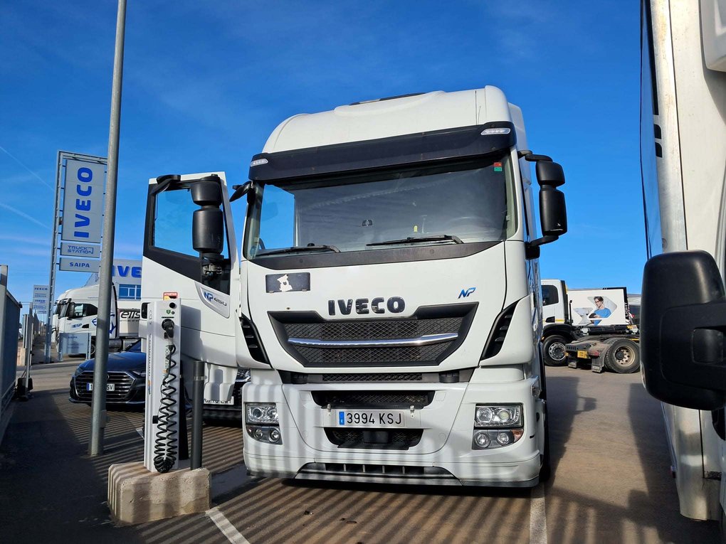 13273 – STRALIS AS 460 GNL