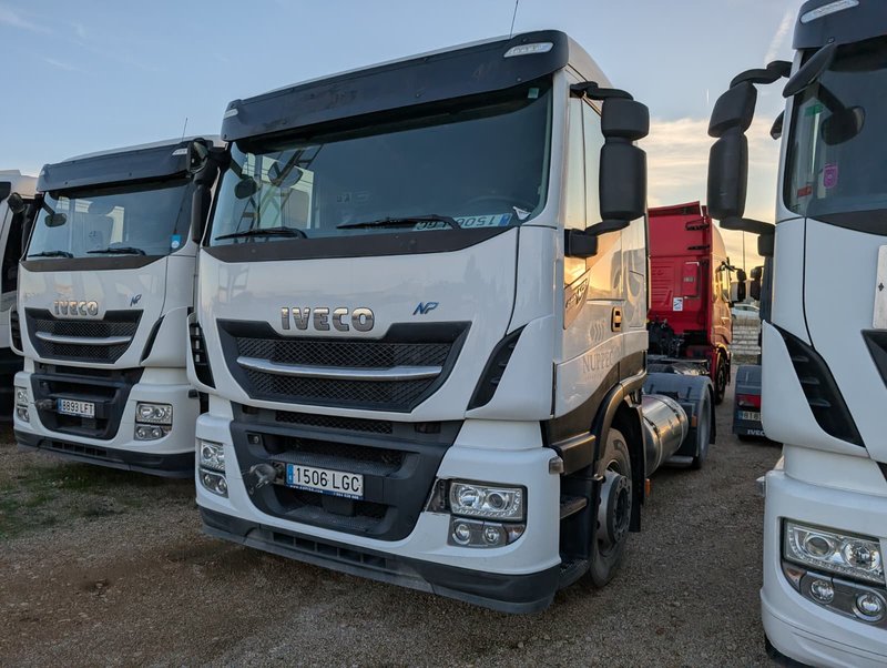 13725 – STRALIS AS 460 LNG